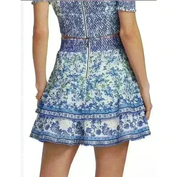 ALICE + OLIVIA Crawford Smocked Blue & White Ruffled Mini Skirt Size Large NWT - Picture 5 of 5
